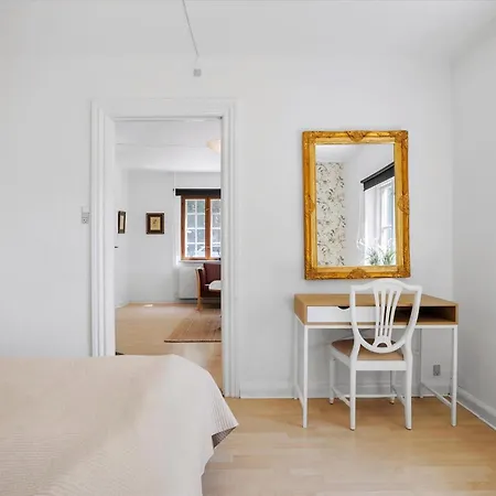 مزرعة للإقامة Bright Modern Near Hindemae