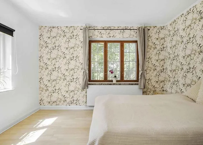 Alloggio per agriturismo Bright Modern Near Hindemae